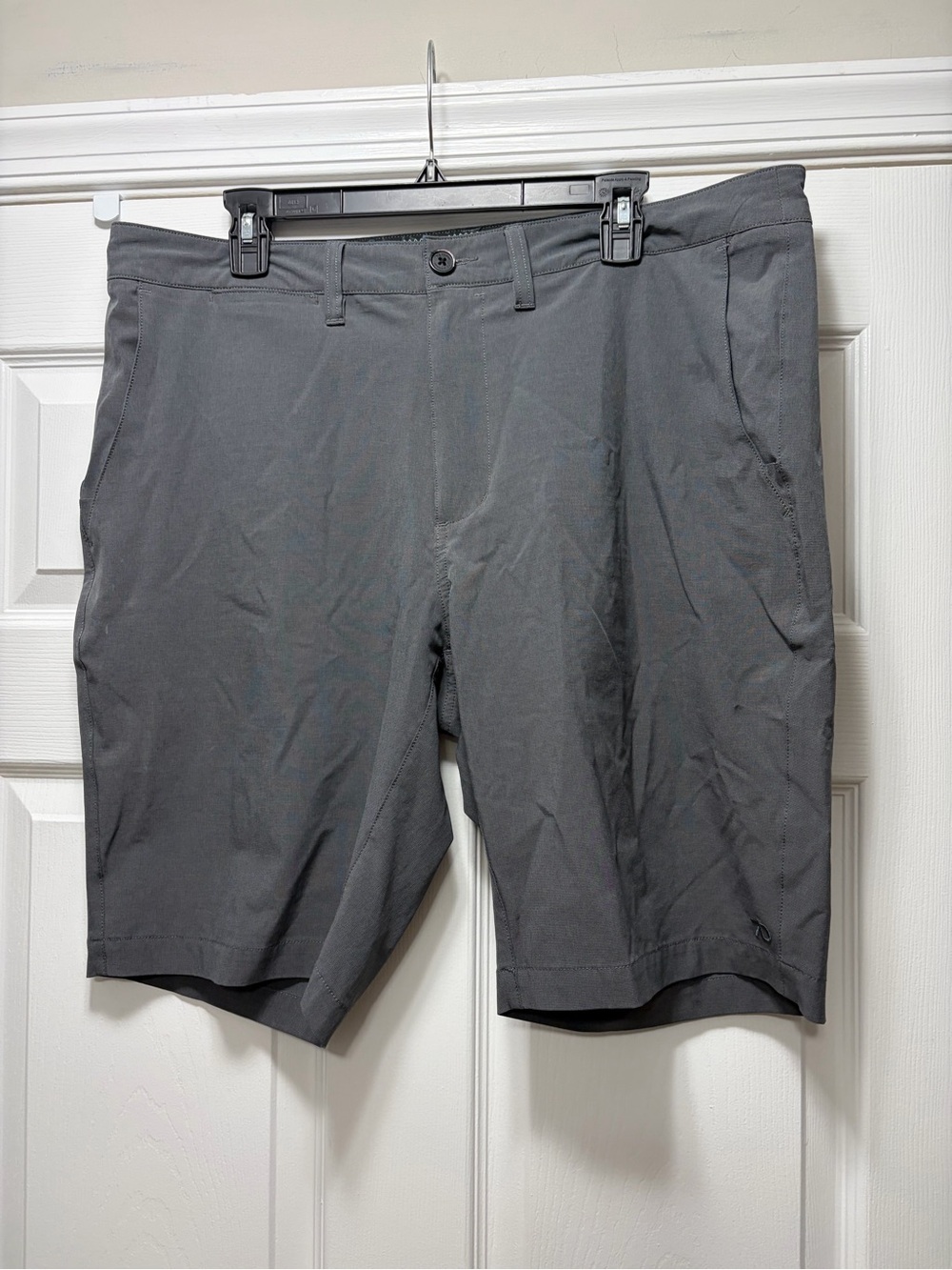 7 Diamonds Men's Charcoal Gray Hybrid Shorts